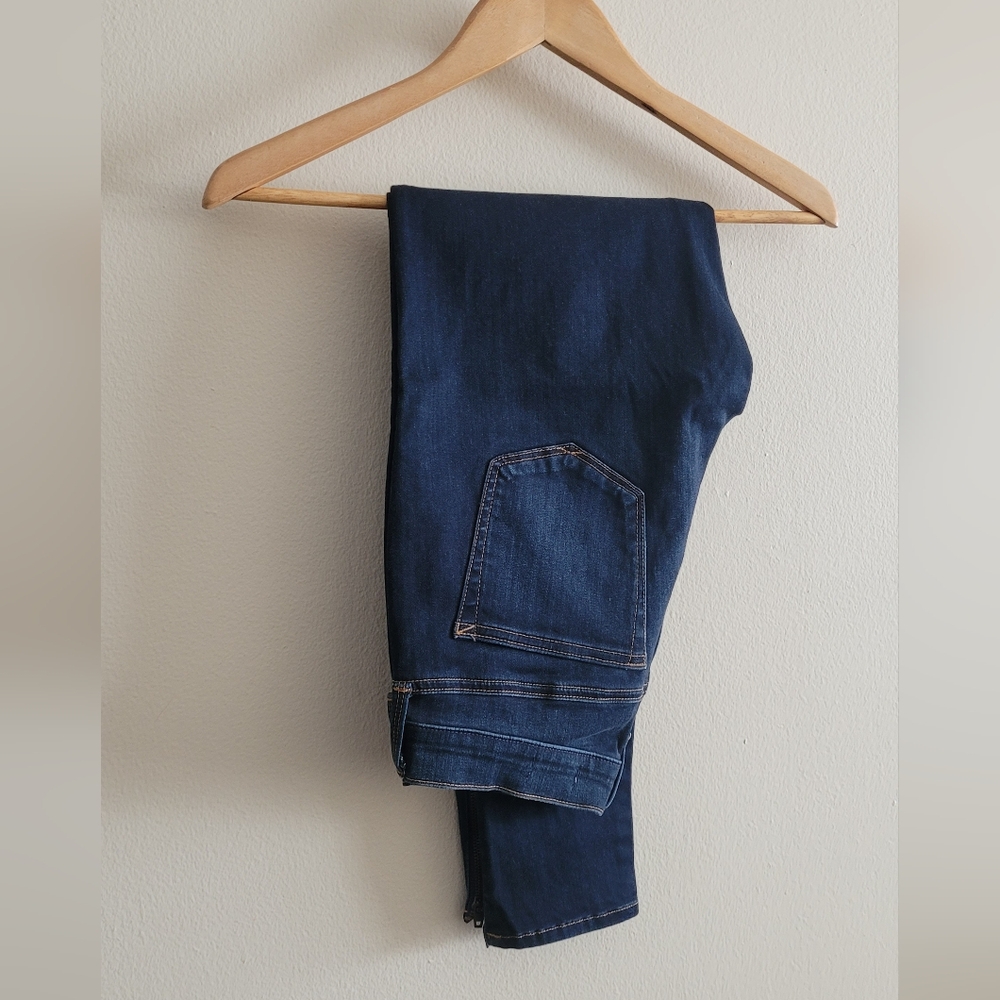 Vtg GAP 1969 legging jean zipper detailed denim Women's size 6R. Blue jean. - Picture 1 of 10